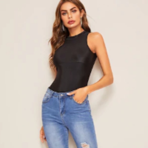 Last one! 💋 Backless Bodysuit - Picture 4 of 5